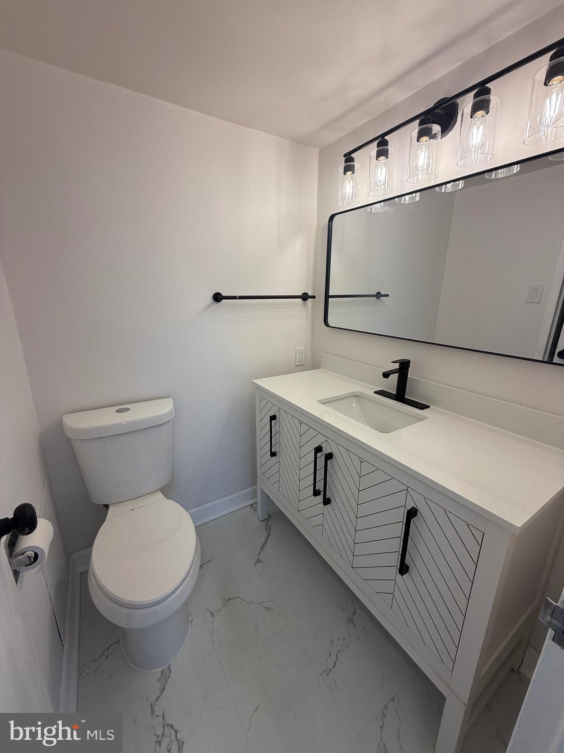 PRESIDENTIAL TOWERS - Residential Lease