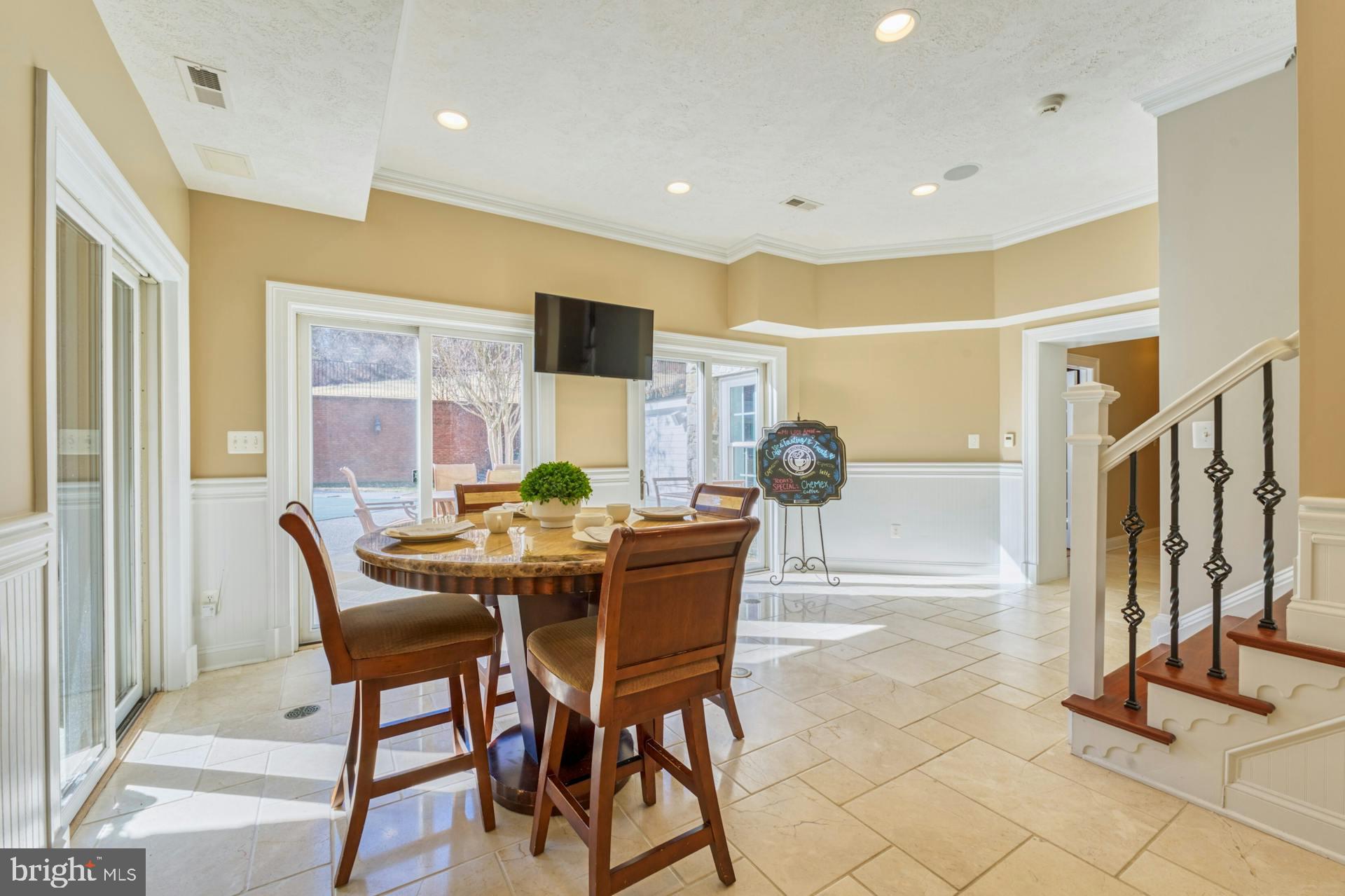 BEACON HILL - Residential