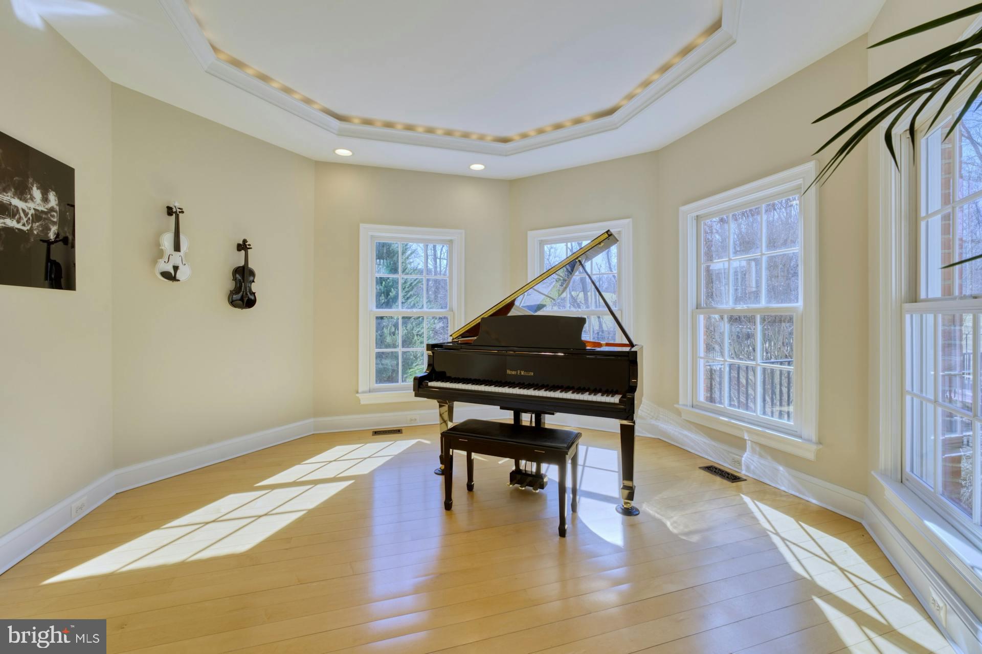 BEACON HILL - Residential