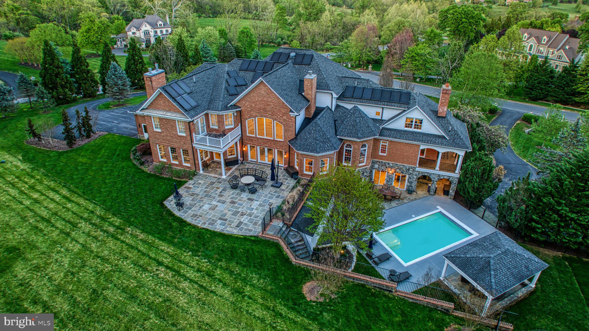 BEACON HILL - Residential