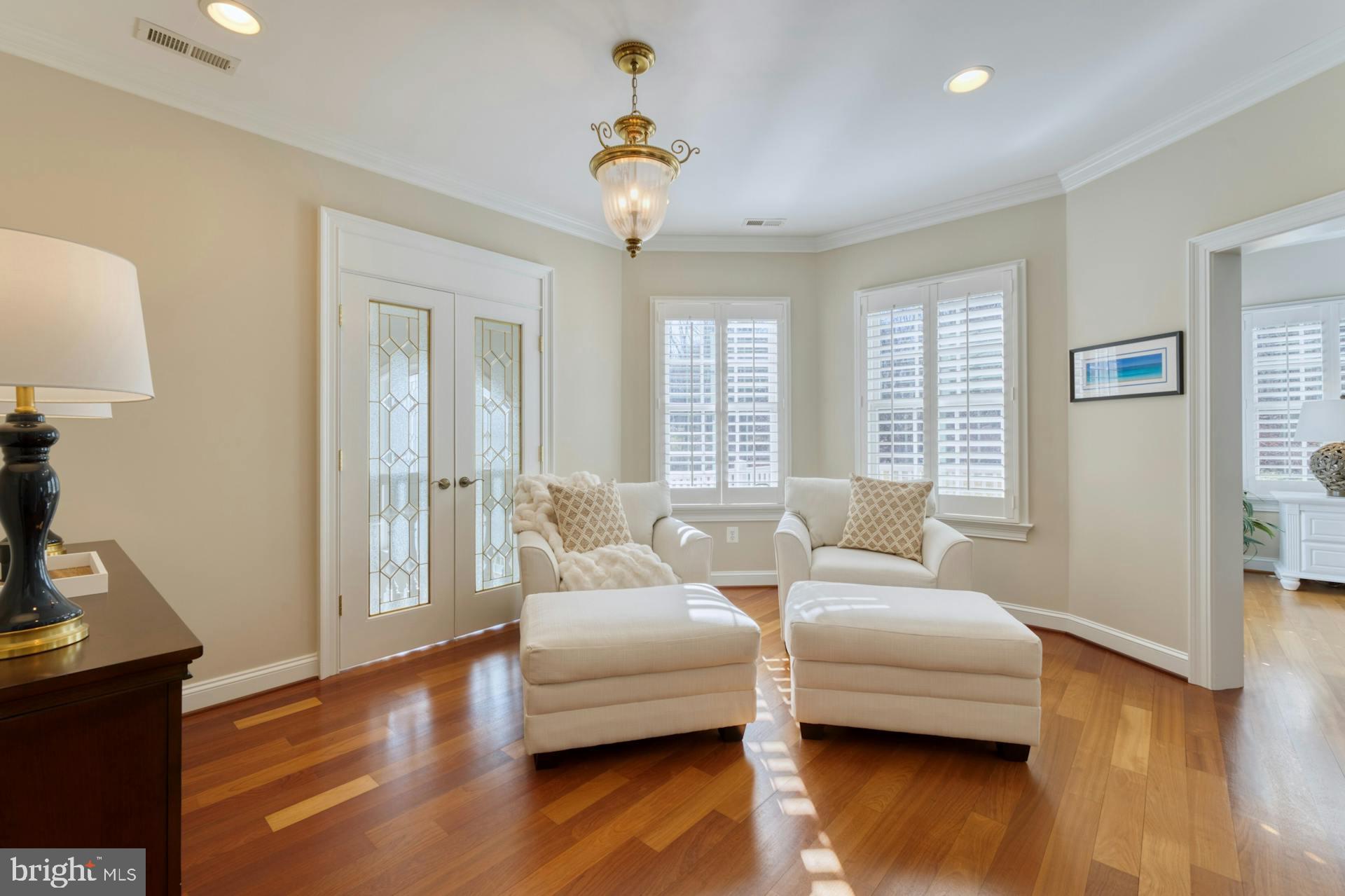 BEACON HILL - Residential