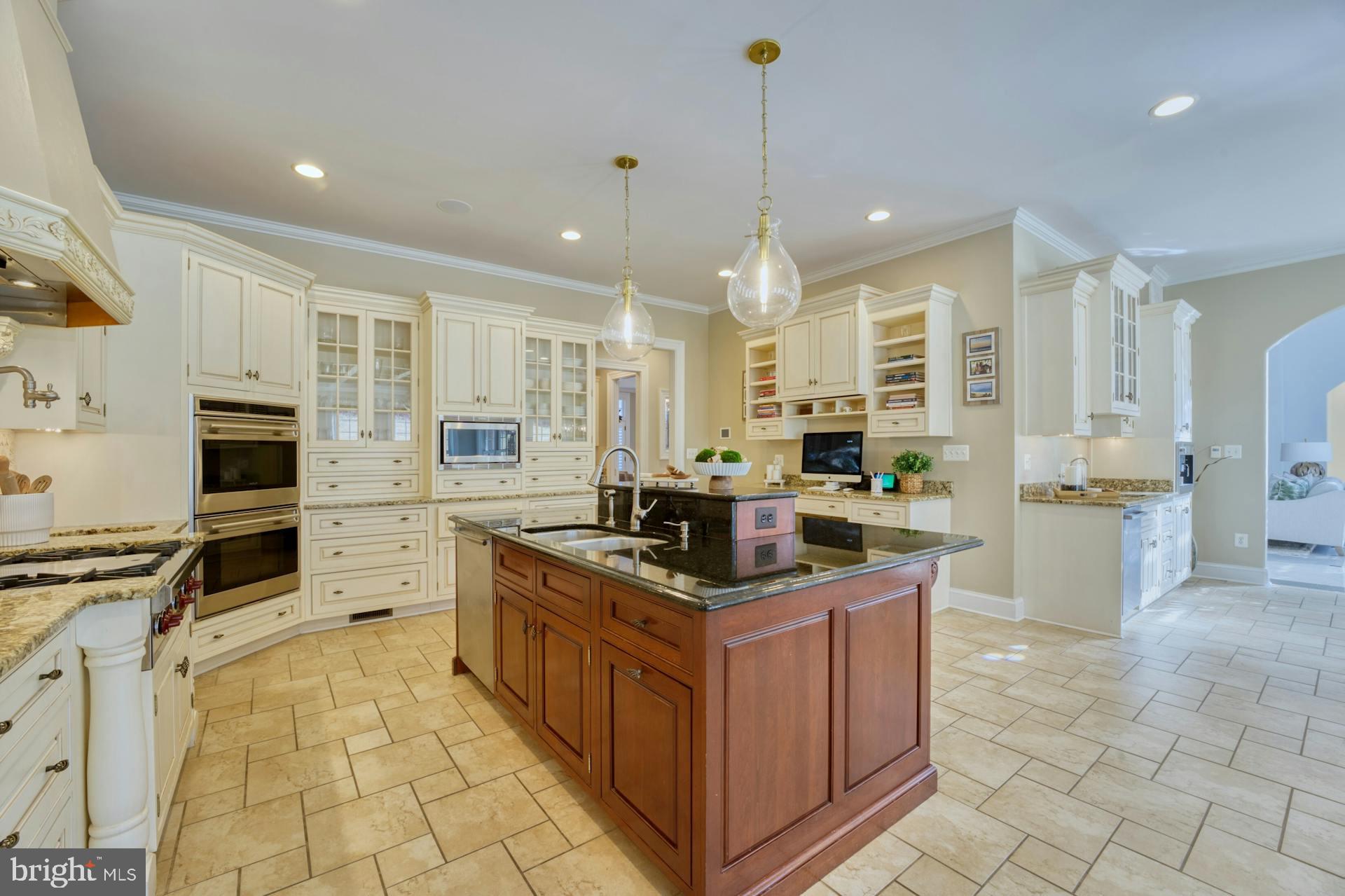 BEACON HILL - Residential