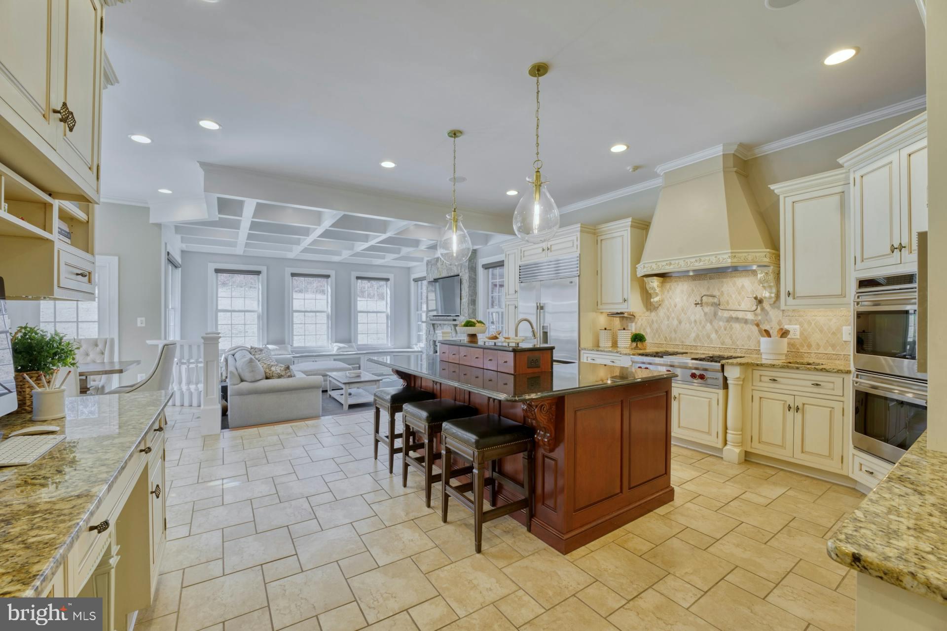 BEACON HILL - Residential