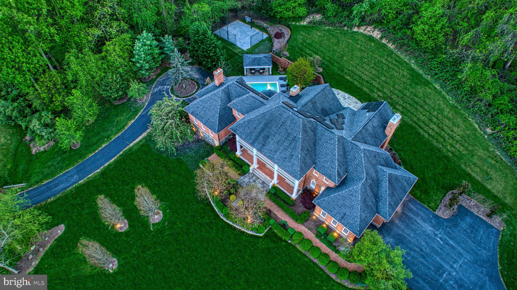 BEACON HILL - Residential