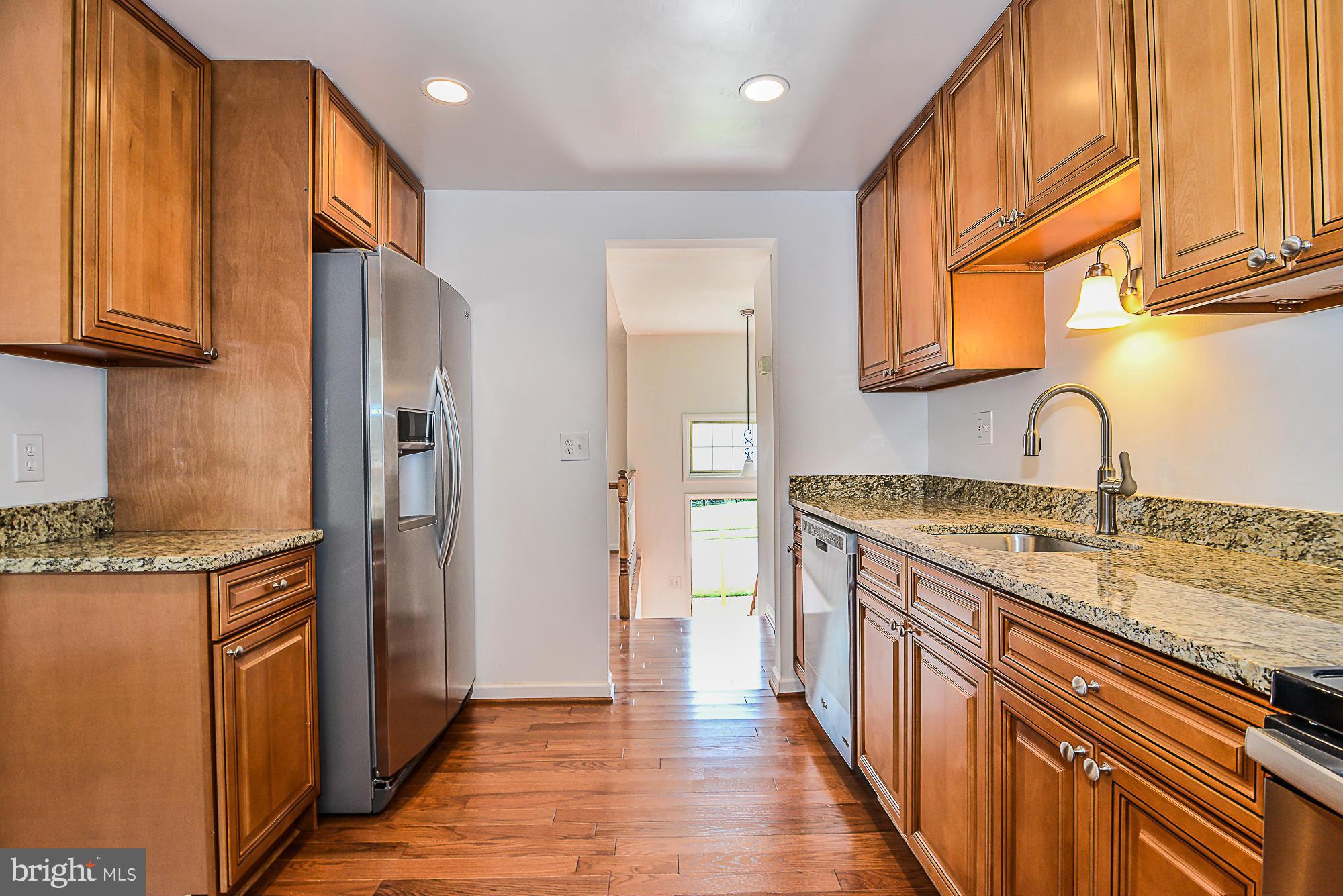 CRESTBROOK - Residential