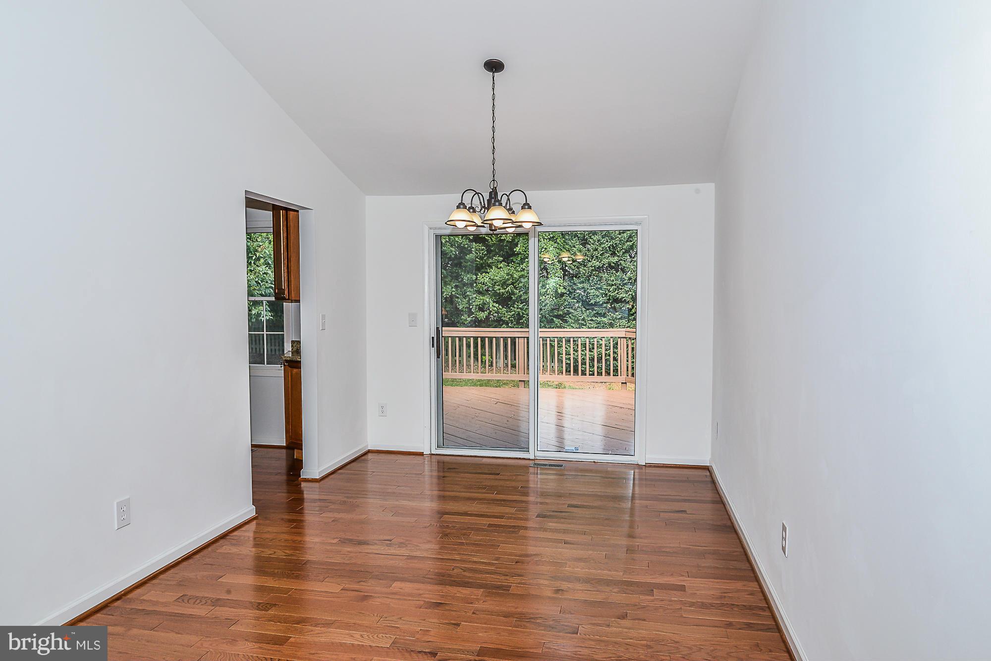 CRESTBROOK - Residential