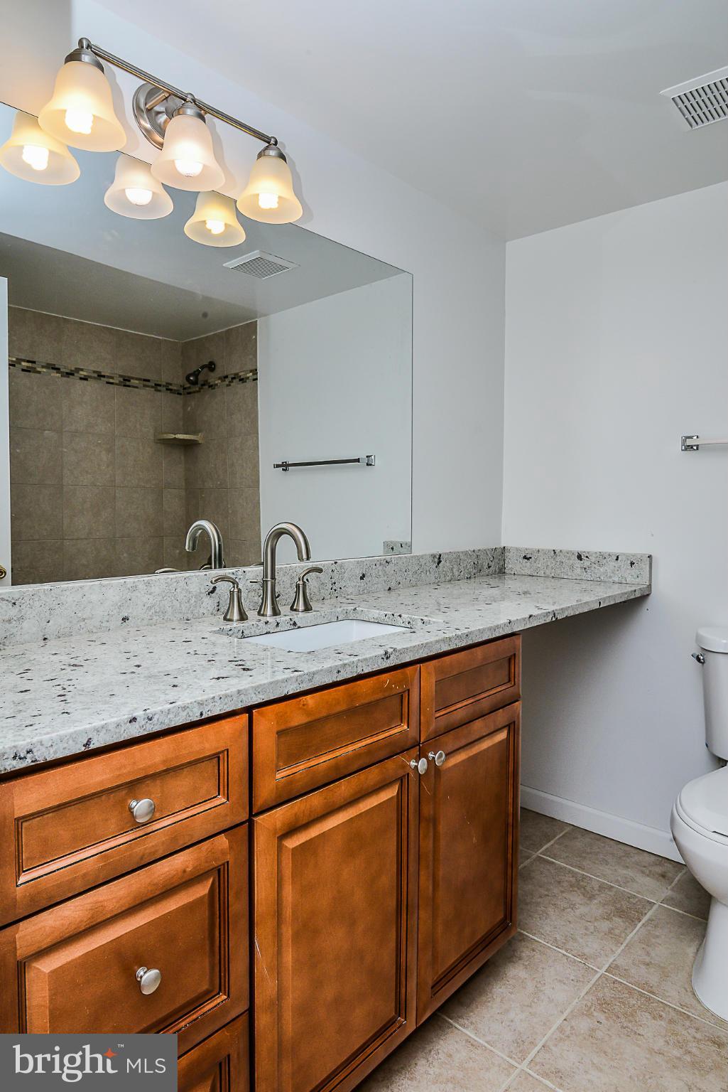 CRESTBROOK - Residential