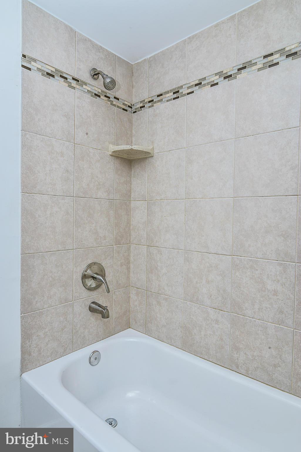 CRESTBROOK - Residential