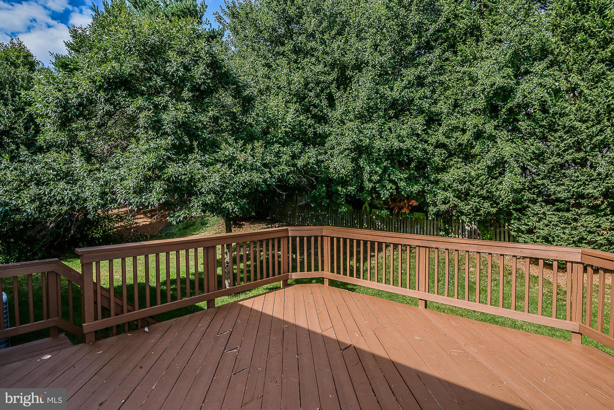 CRESTBROOK - Residential