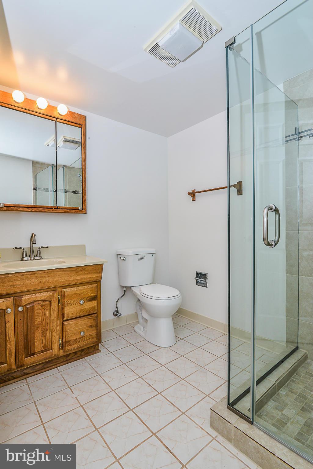 CRESTBROOK - Residential