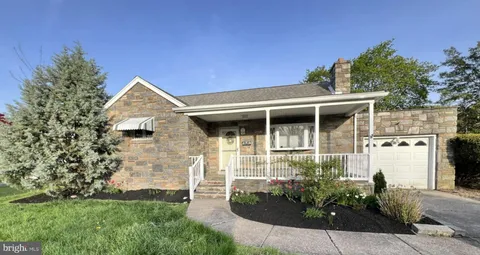 530 Kelly Avenue, Woodlyn, PA MLS: PADE2088426