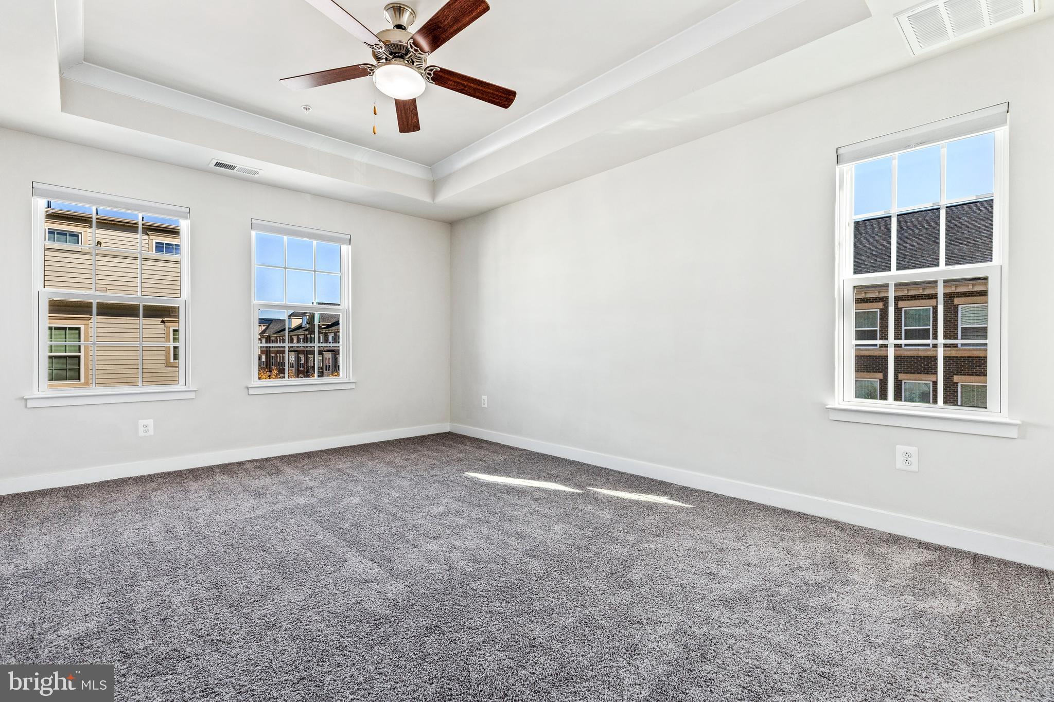 GREENBELT STATION - Residential