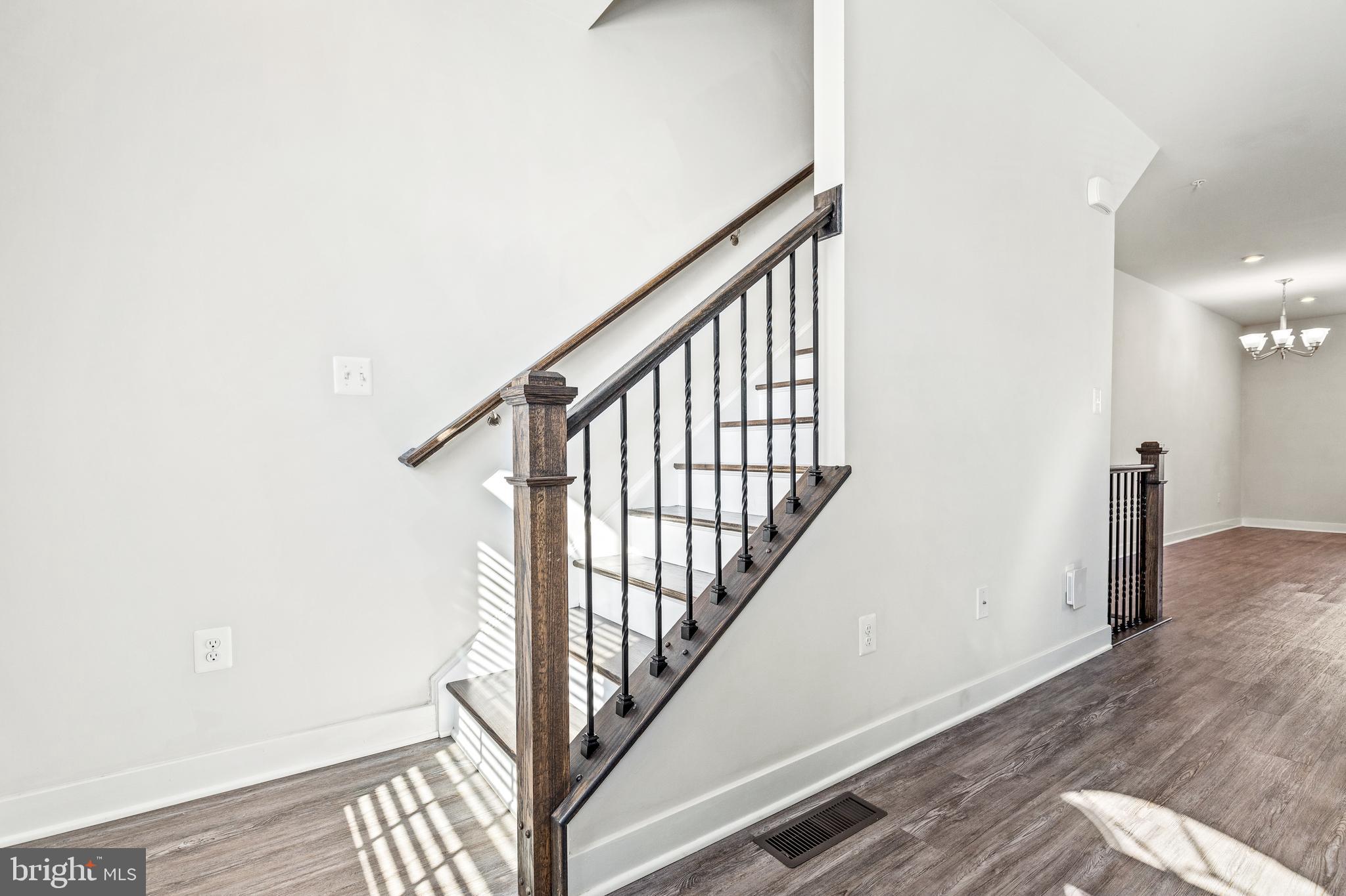 GREENBELT STATION - Residential