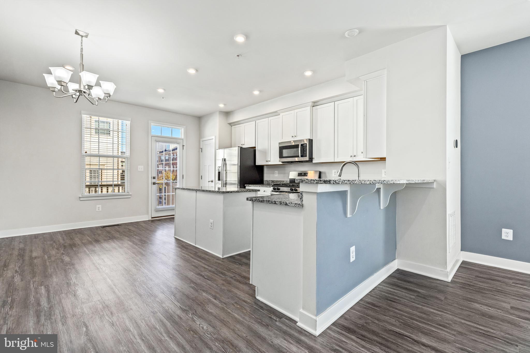 GREENBELT STATION - Residential