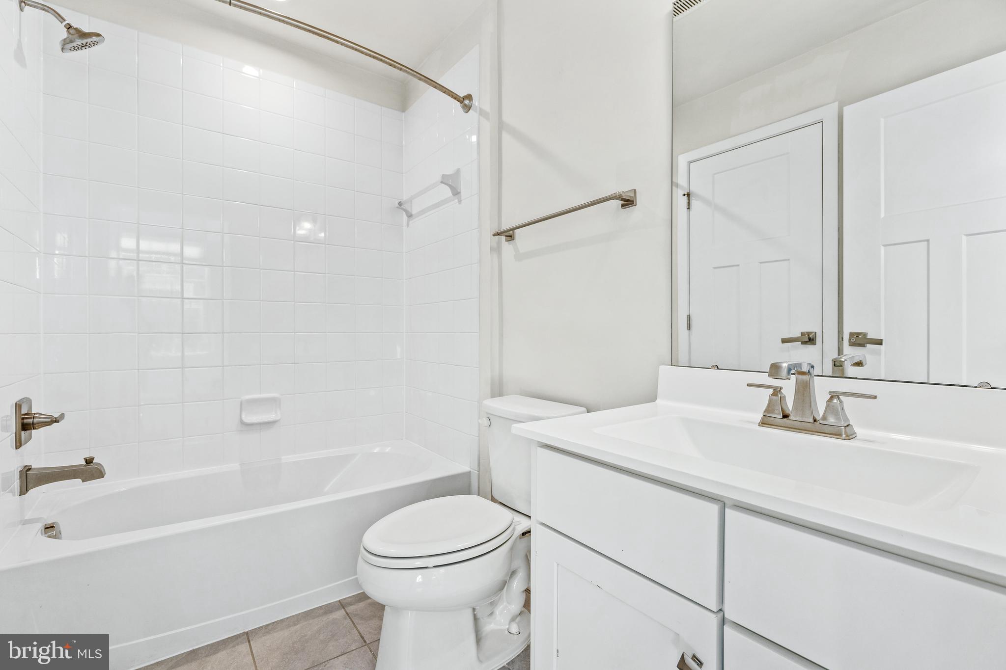 GREENBELT STATION - Residential