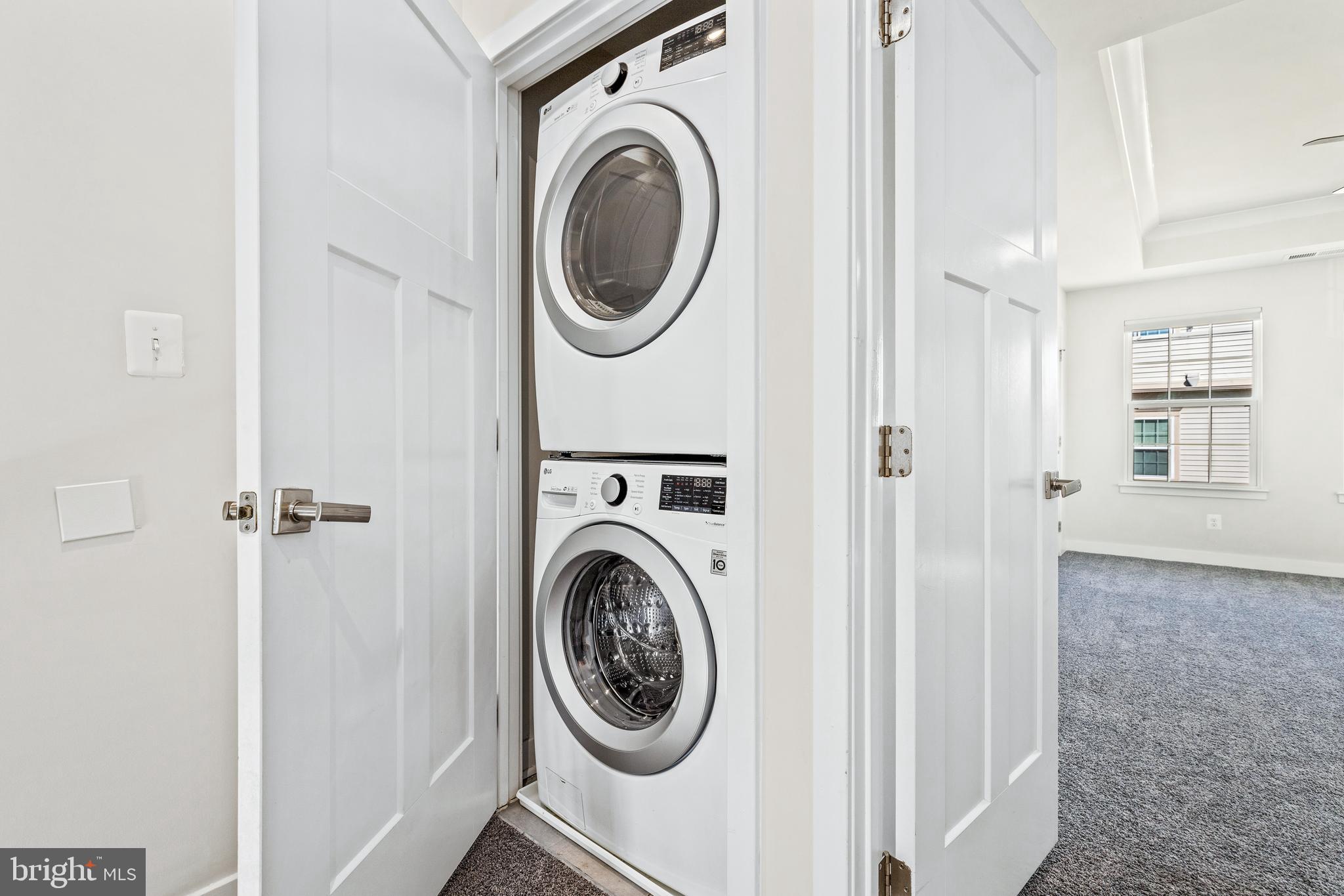 GREENBELT STATION - Residential