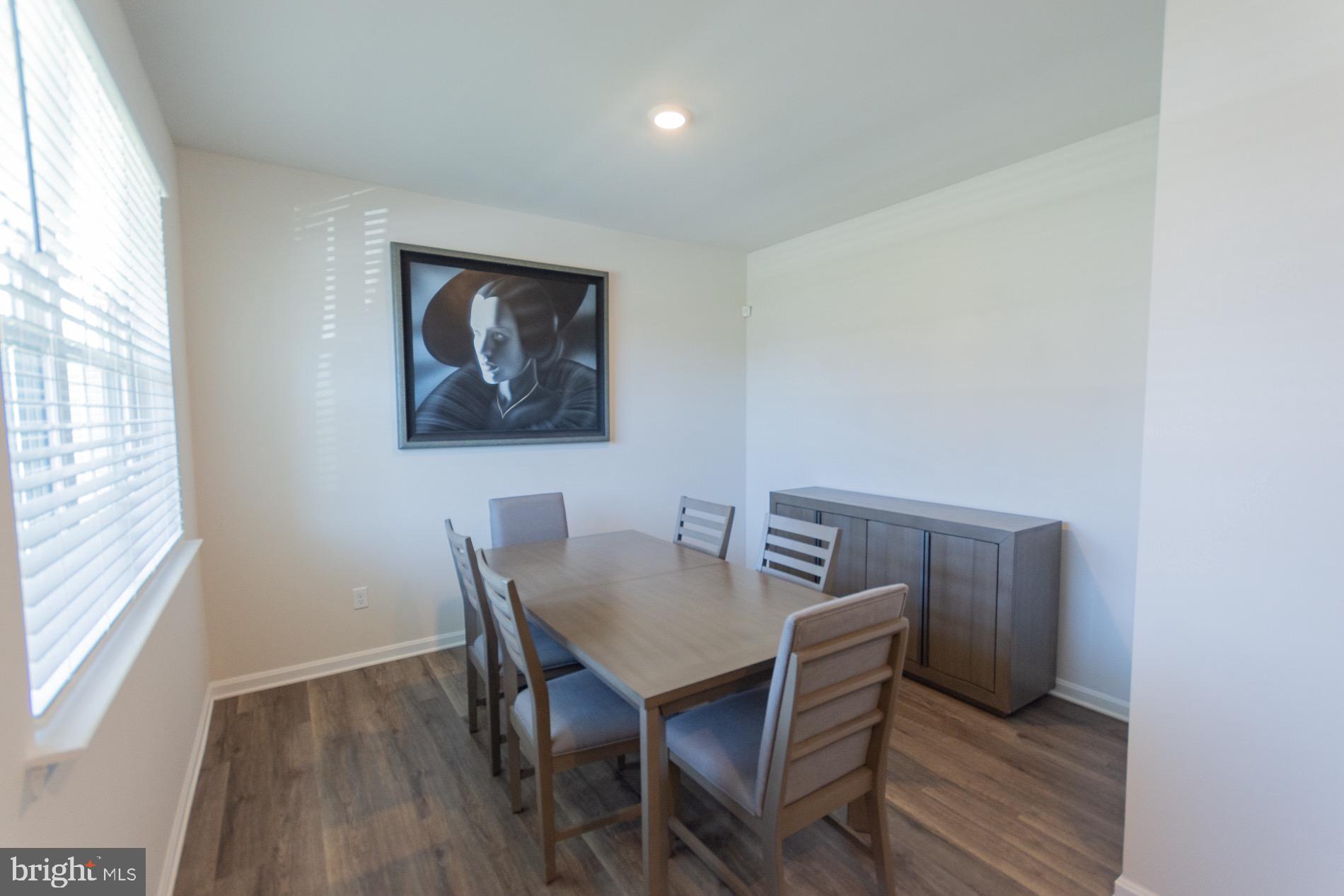 156 CENTERGATE DRIVE