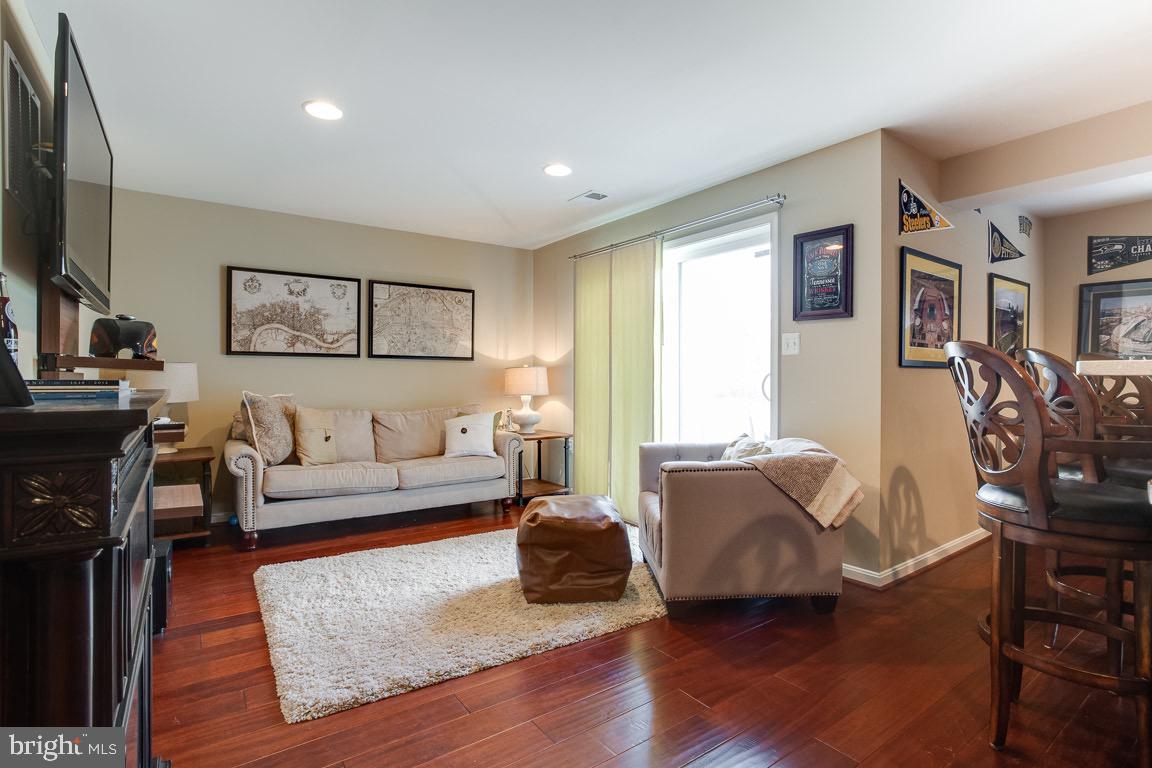 RED BUD RUN - Residential