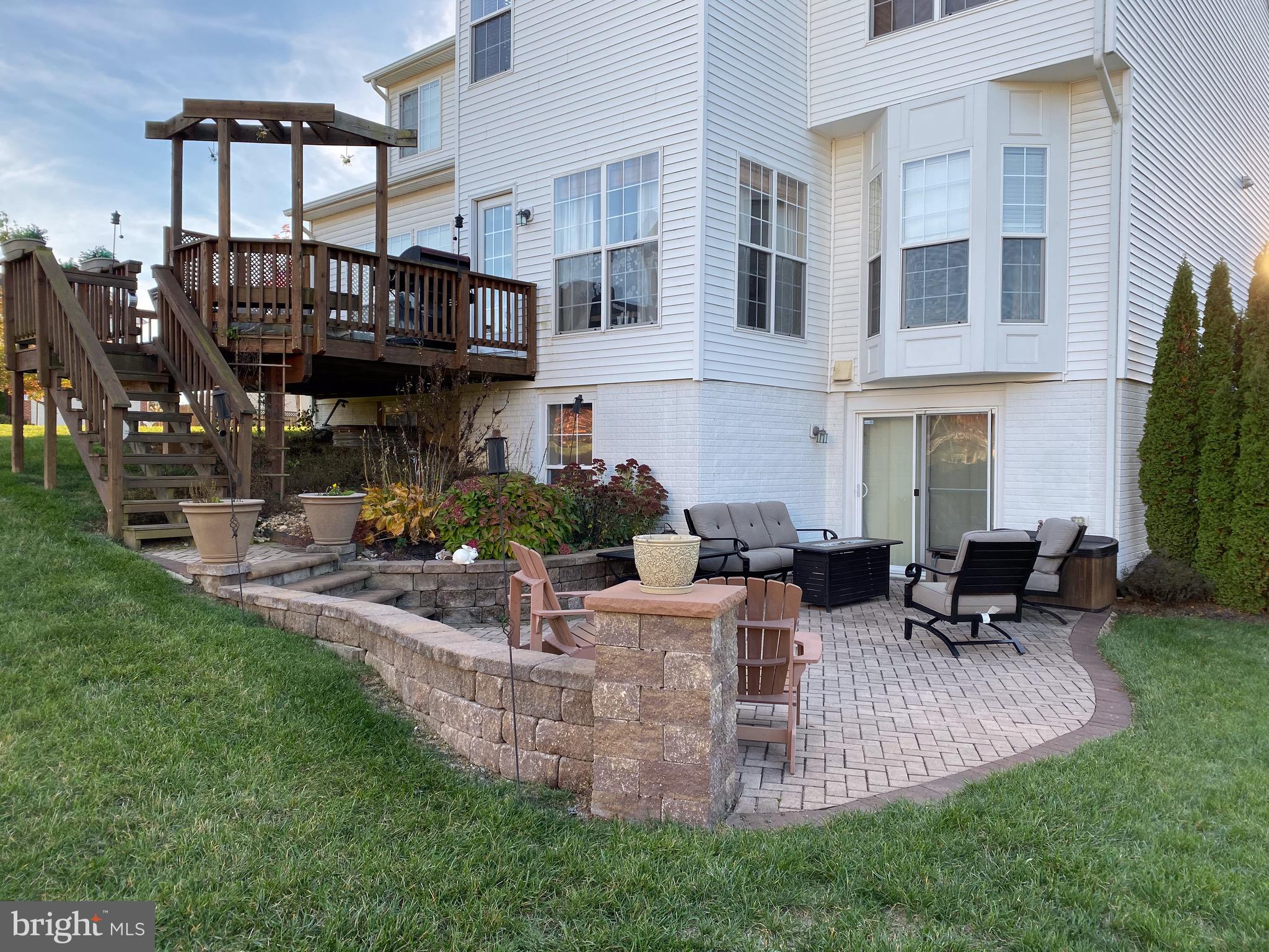 RED BUD RUN - Residential