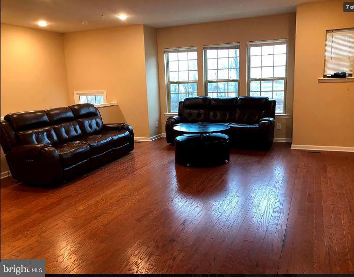 APPLECROSS - Residential Lease