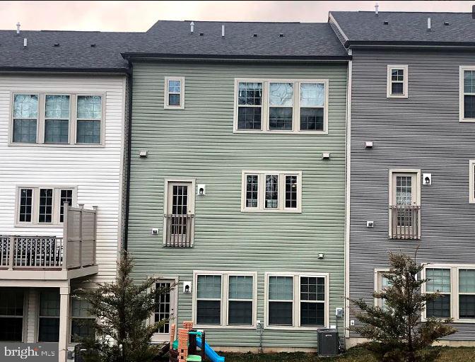 APPLECROSS - Residential Lease