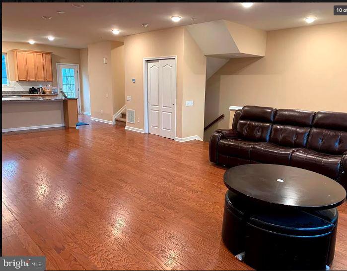 APPLECROSS - Residential Lease