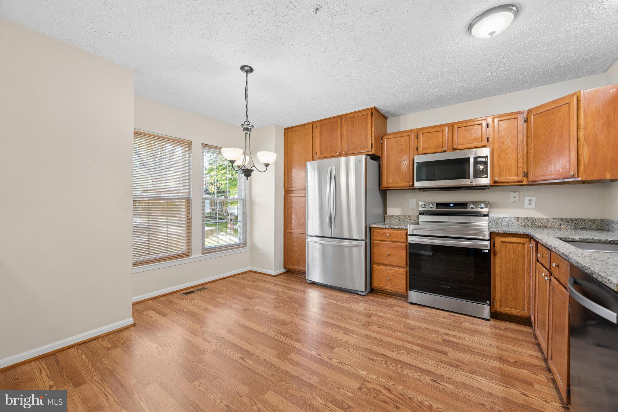 6158 STARBURN PATH