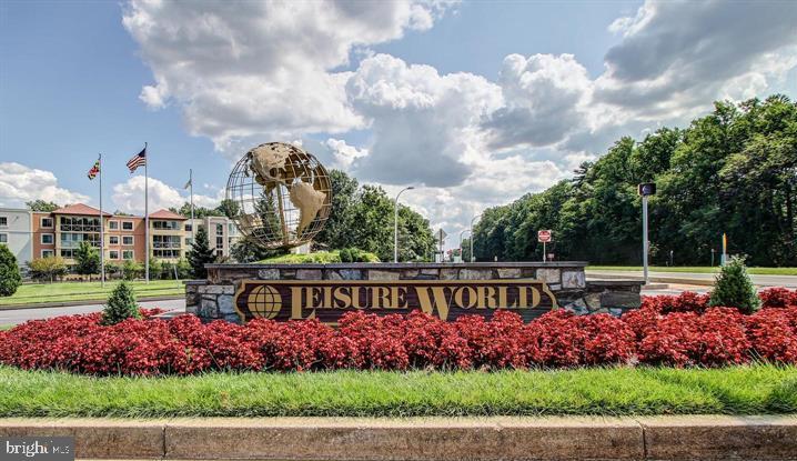 GREENS AT LEISURE WORLD - Residential