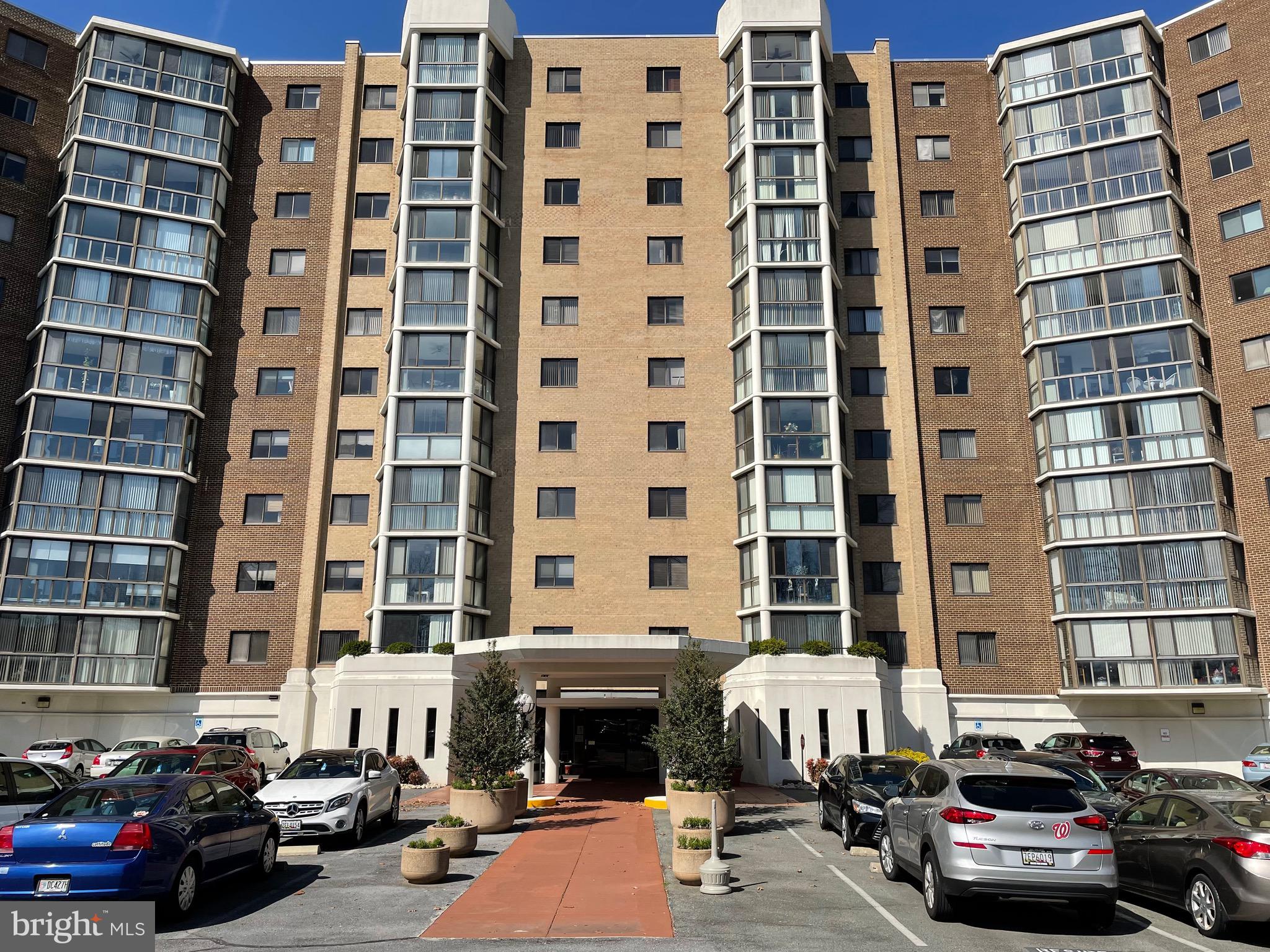 GREENS AT LEISURE WORLD - Residential