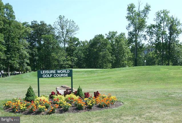 GREENS AT LEISURE WORLD - Residential