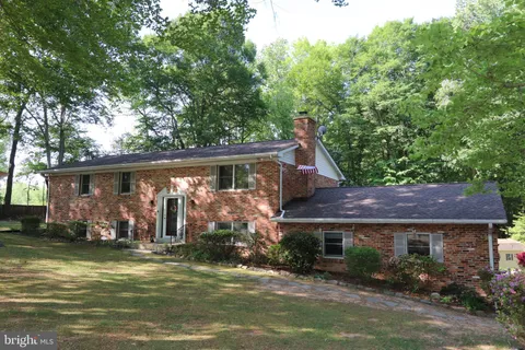 3901 Stoneybrook Road, White Plains, MD MLS: MDCH2042414