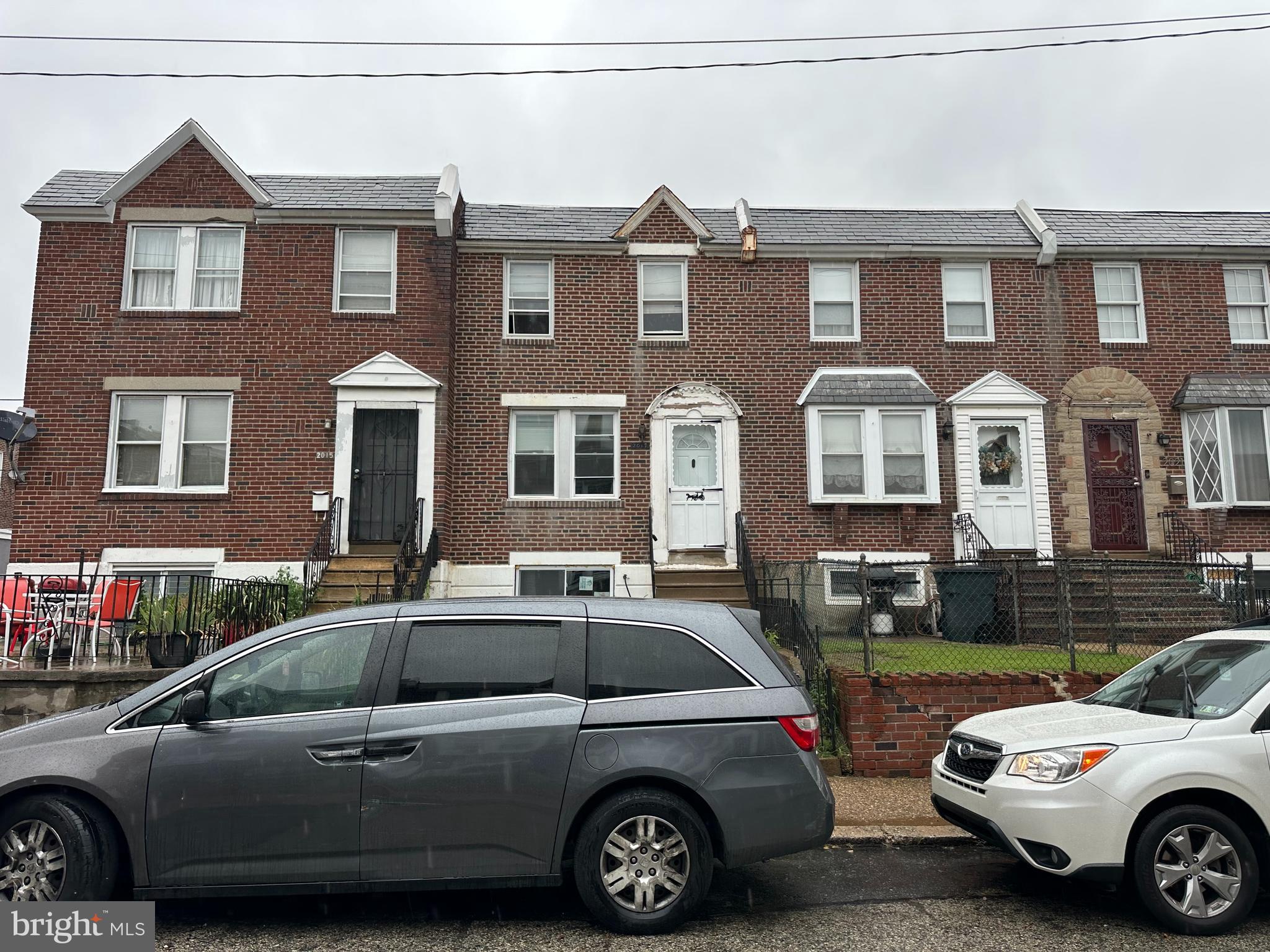 Welcome to this well-sized 3-bedroom, 1-bath brick rowhome offering 1,088 sq ft of living space on a 1,061 sq ft lot, built in the 1950s and thoughtfully maintained over the years. It features solid hardwood flooring underneath the carpet, full-size windows, and convenient attached garage parking.
Located in the Juniata–Wissinoming–Bridesburg area of Northeast Philadelphia, 19124 offers an attractive mix of affordability, accessibility, and rising prices in the local real estate market.
•