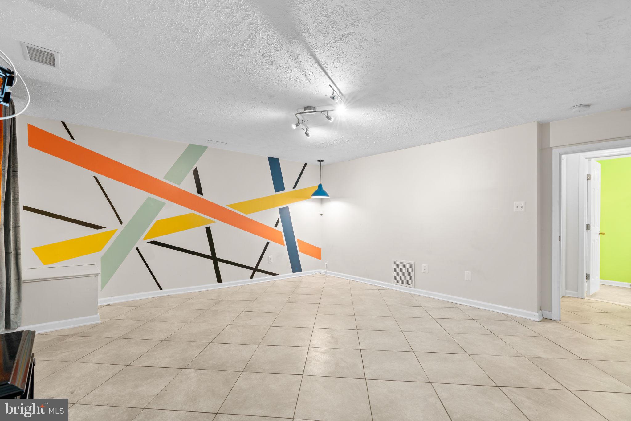 ROCKBURN COMMONS - Residential