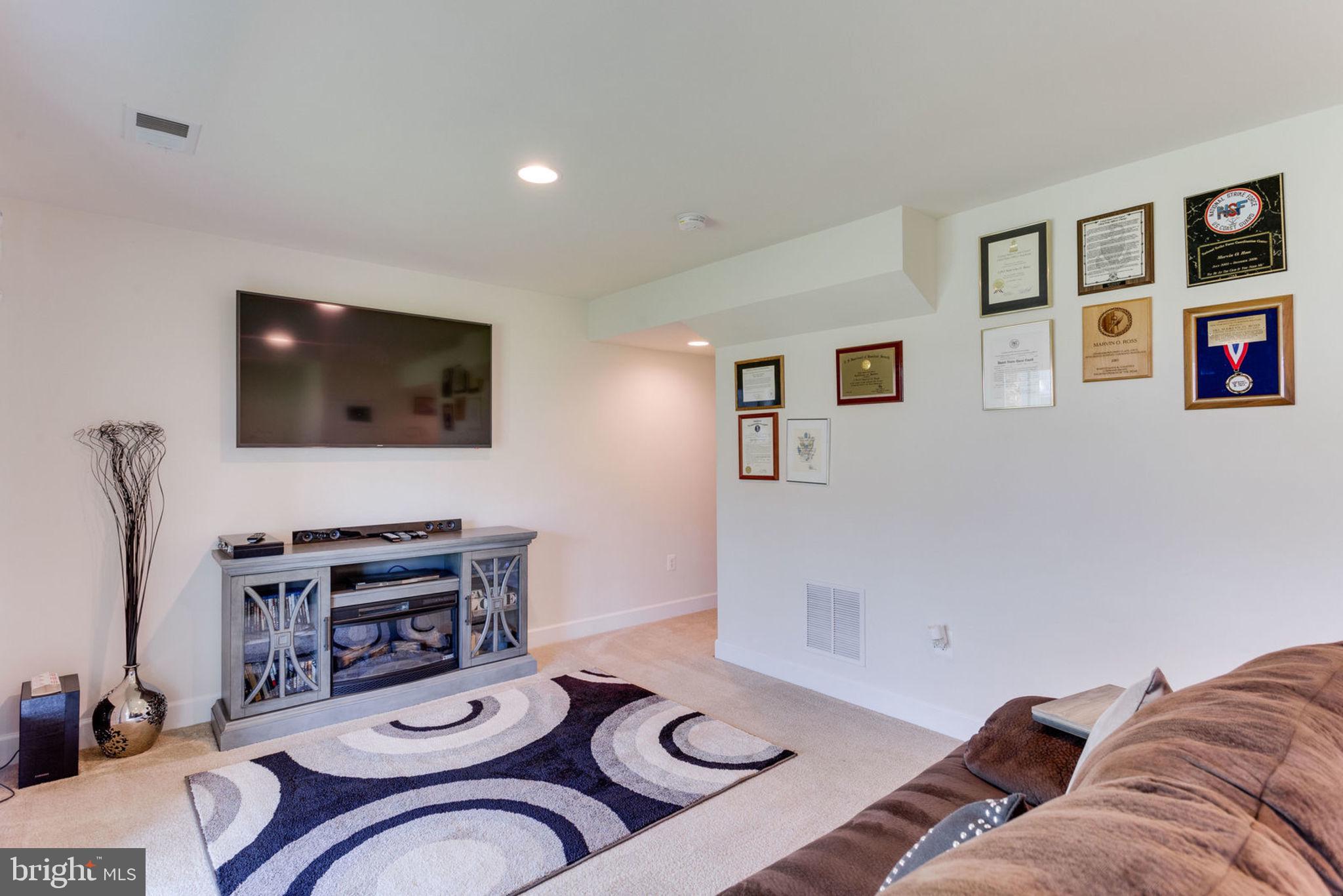 POWELLS LANDING - Residential