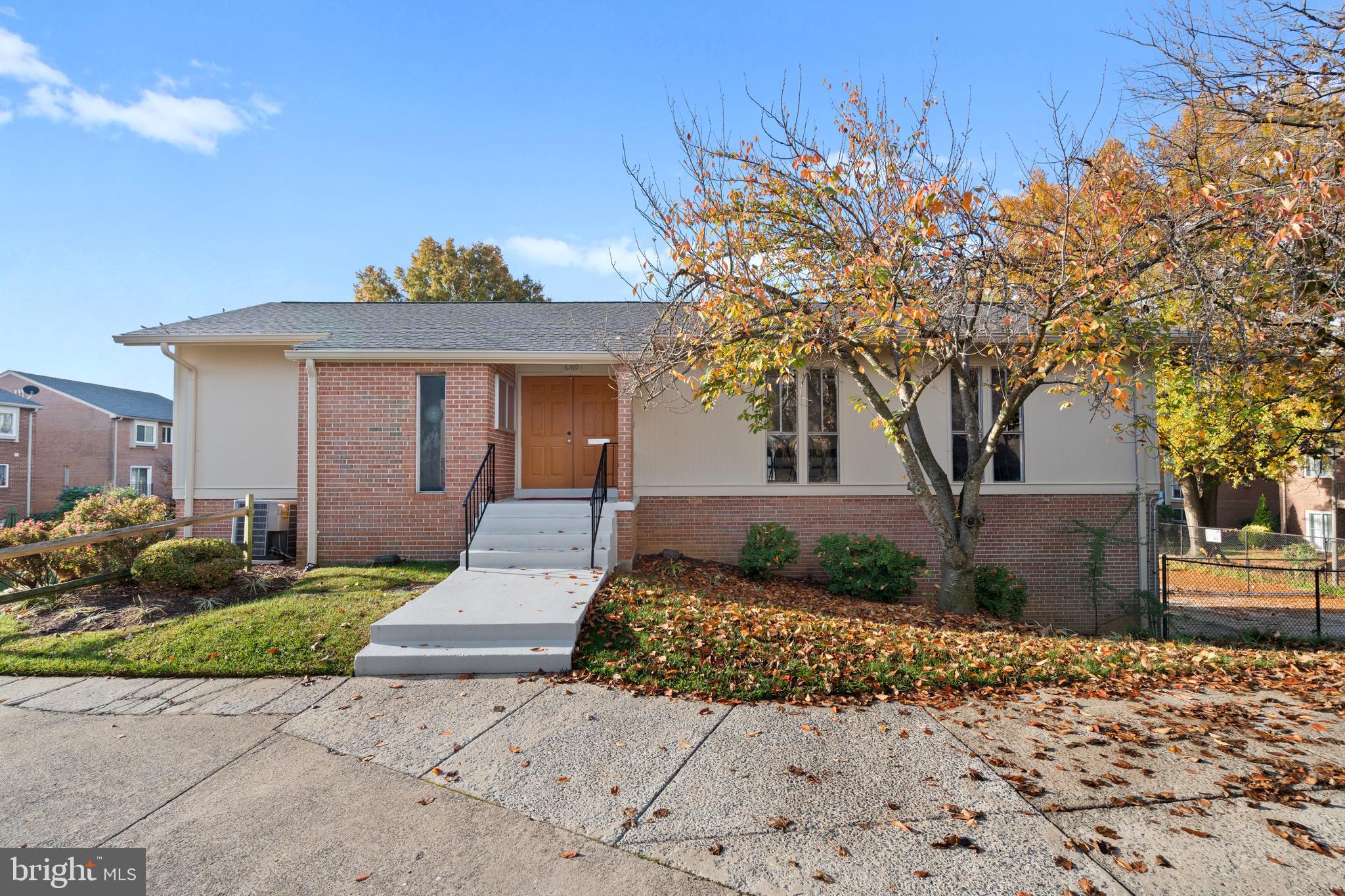 TERRACE TOWNE HOMES OF WOODLAWN - Residential