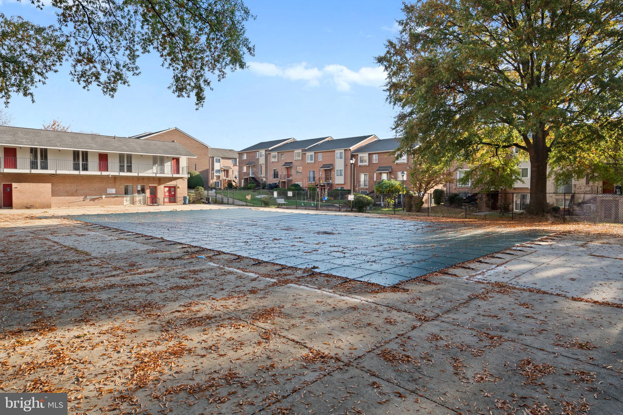 TERRACE TOWNE HOMES OF WOODLAWN - Residential