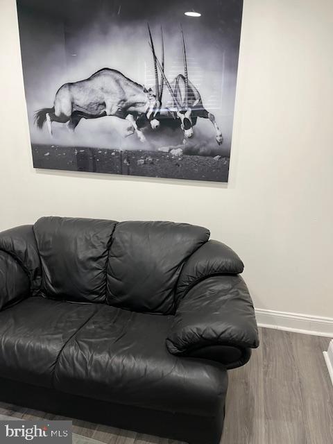 1517 SYNDENHAM STREET S B