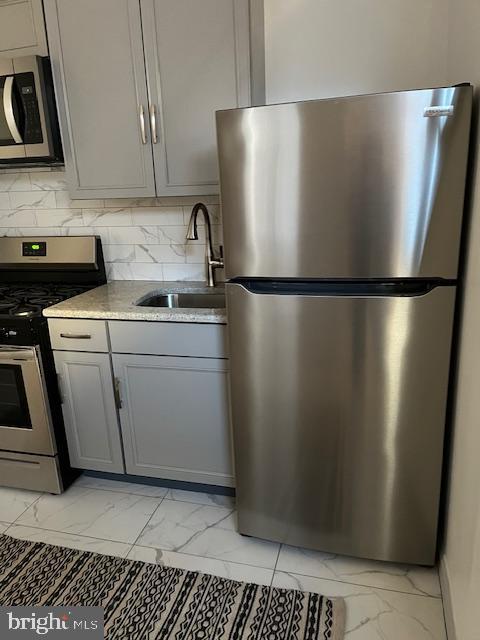 1517 SYNDENHAM STREET S B