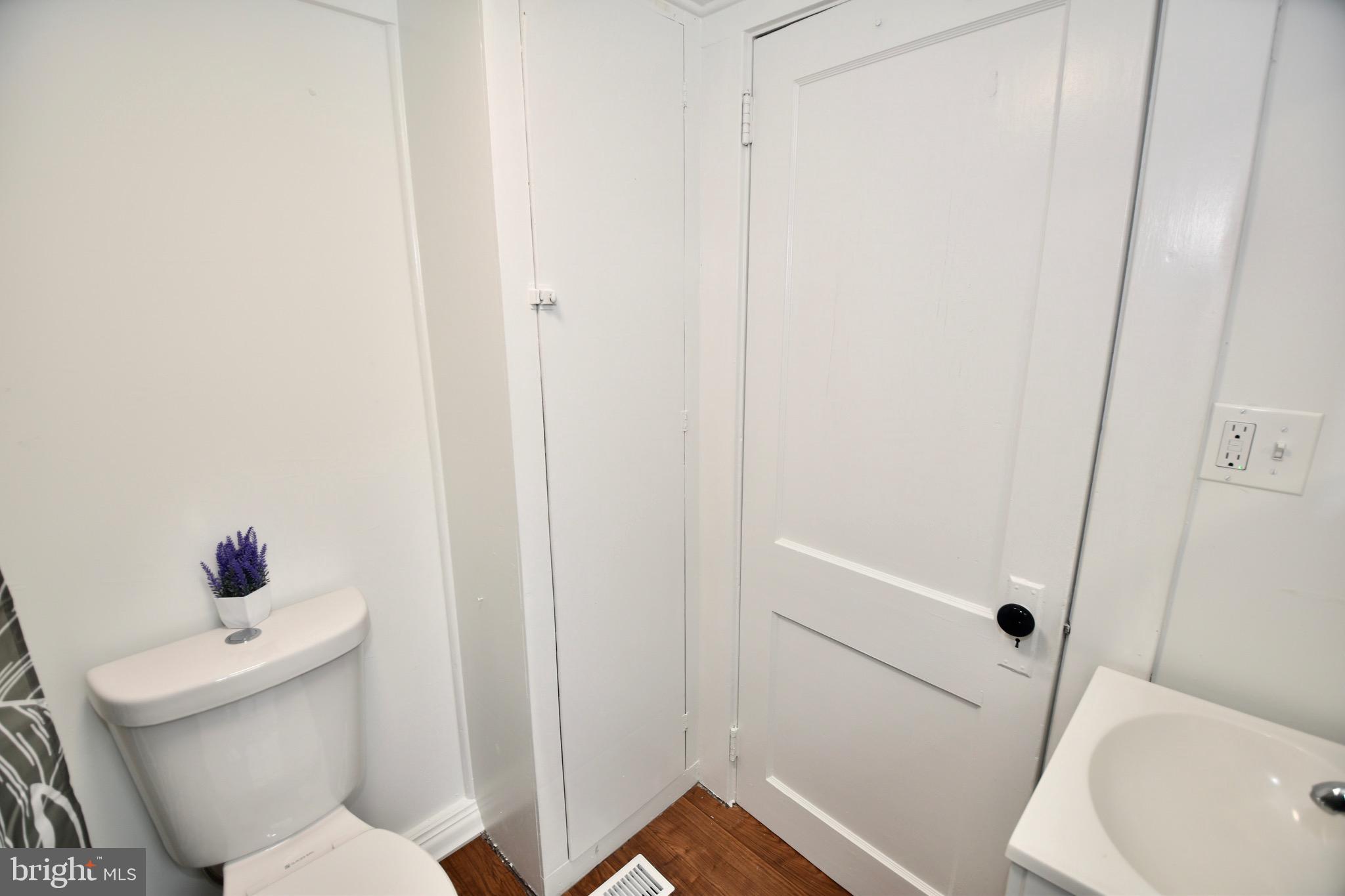 PERRYVILLE - Residential