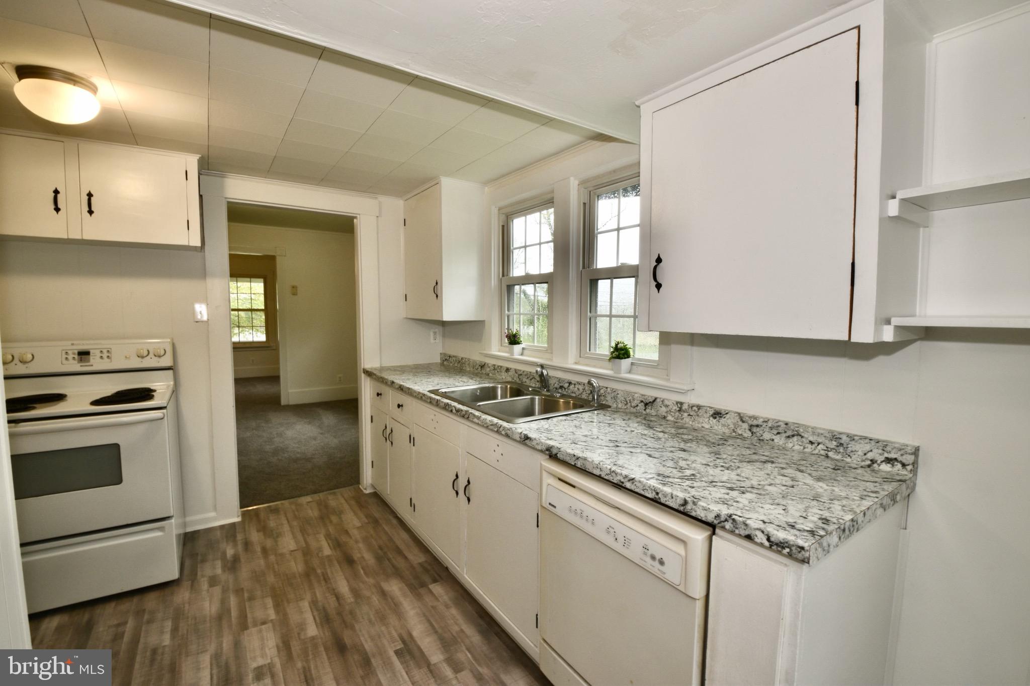 PERRYVILLE - Residential