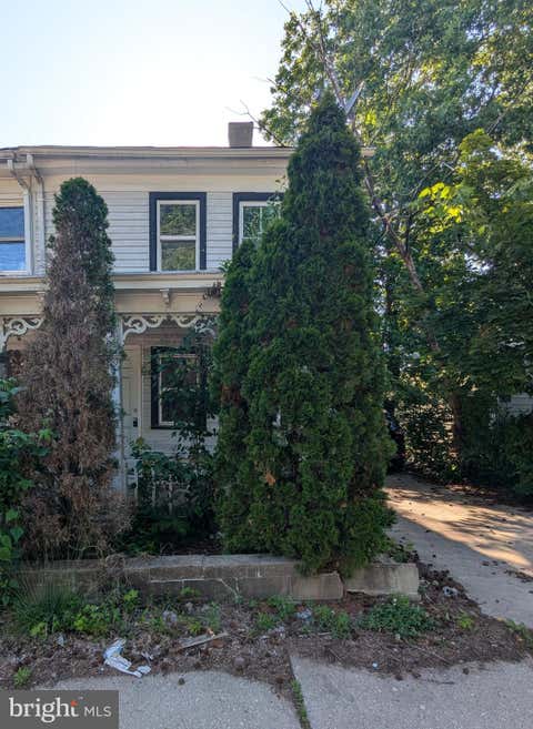 Townhouse For Sale - 324 N Laurel Street<br/> BRIDGETON, NJ 08302