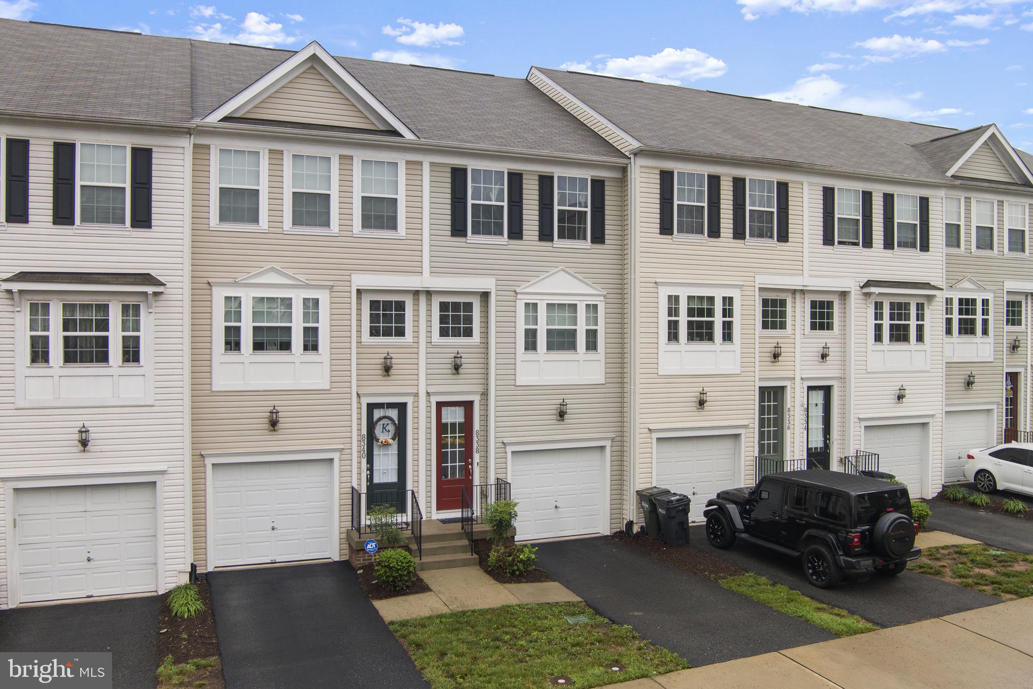 8338 HERITAGE CROSSING COURT