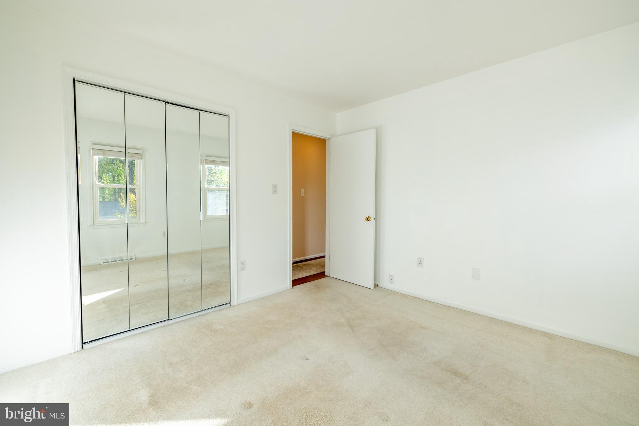 MIDDLERIDGE - Residential