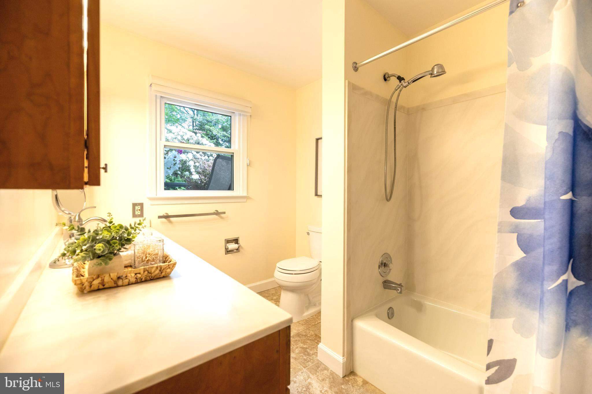 MIDDLERIDGE - Residential