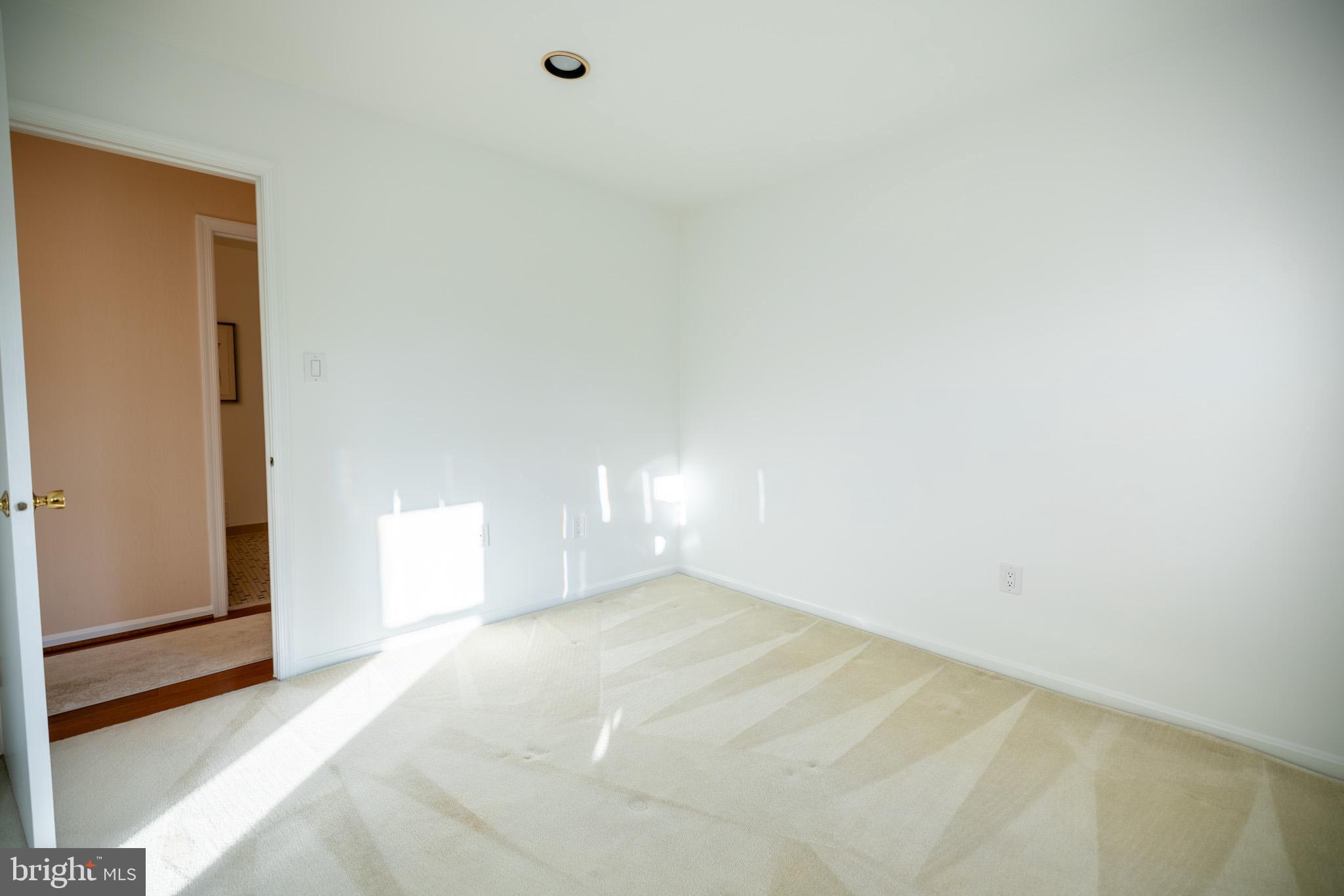 MIDDLERIDGE - Residential