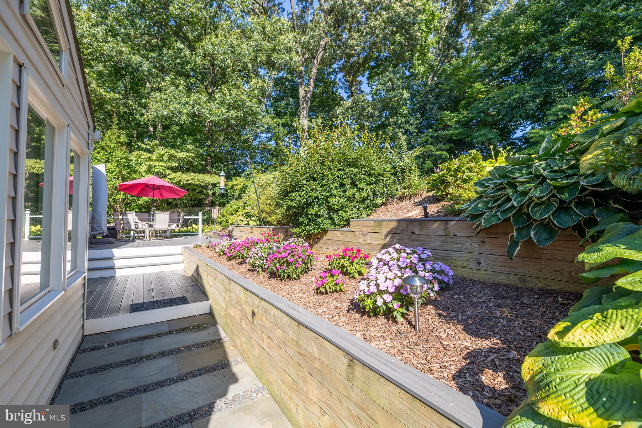 MIDDLERIDGE - Residential