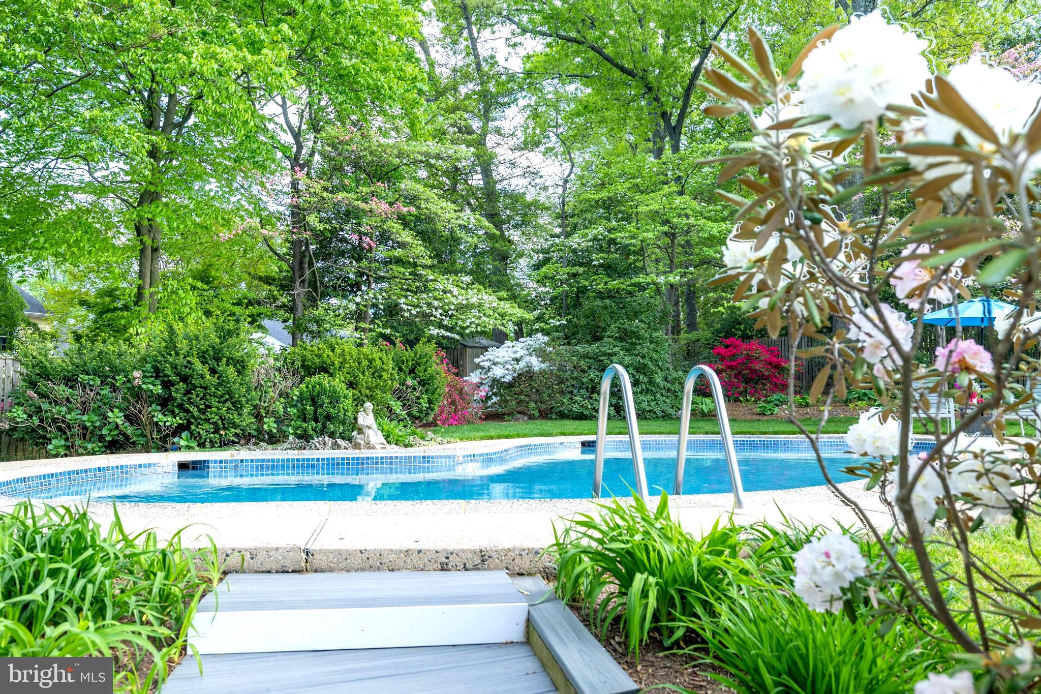 MIDDLERIDGE - Residential