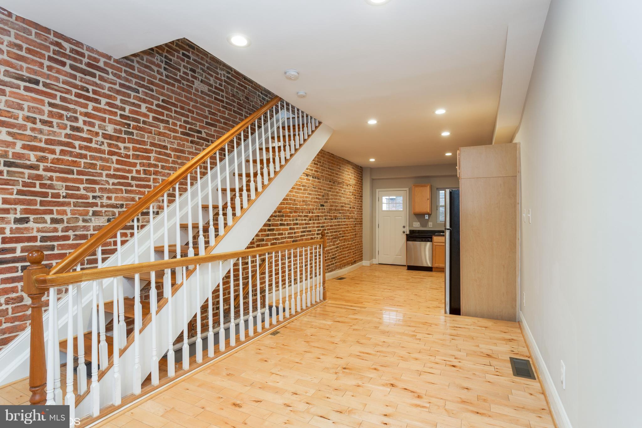 WASHINGTON VILLAGE - Residential