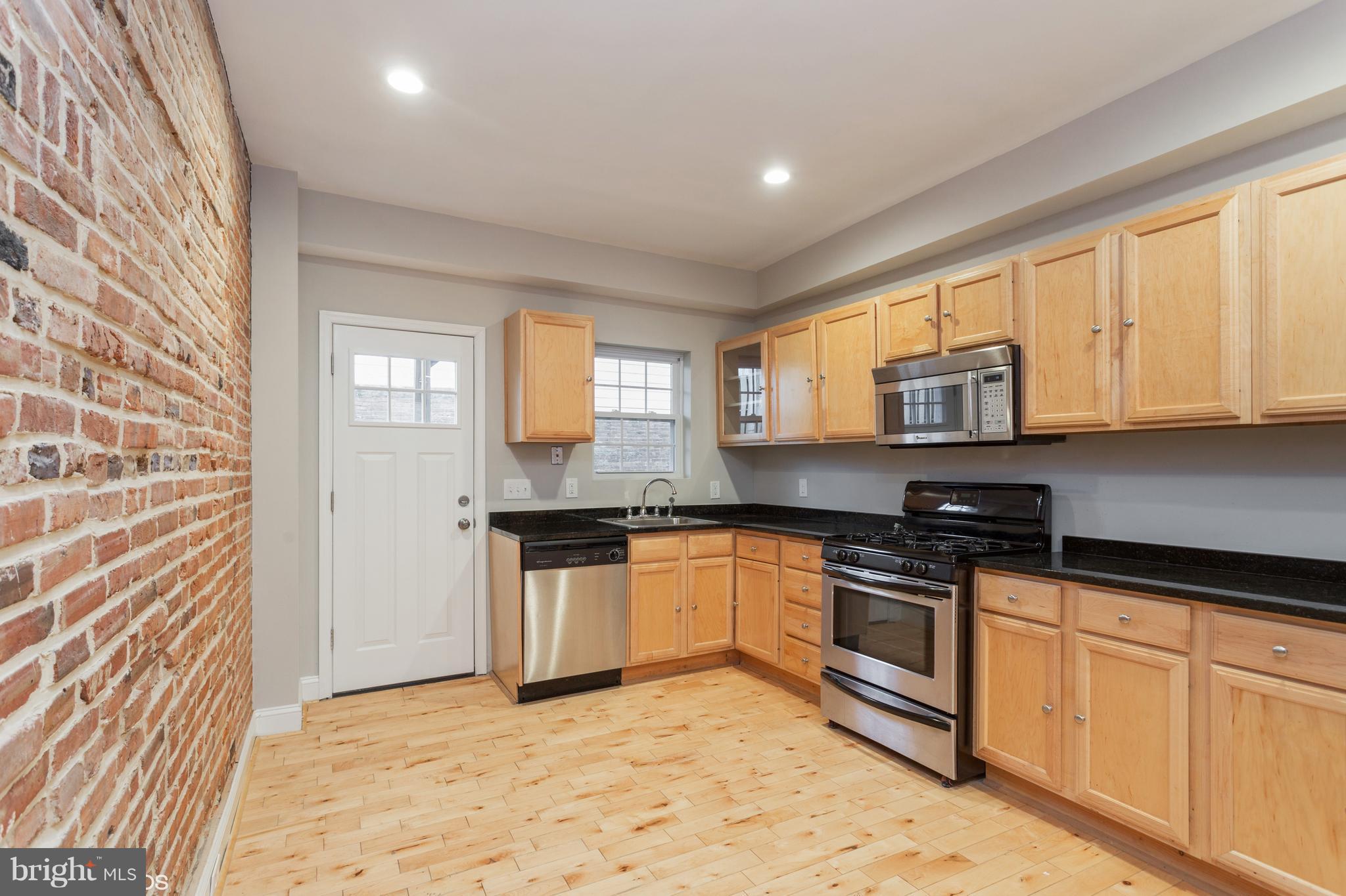 WASHINGTON VILLAGE - Residential