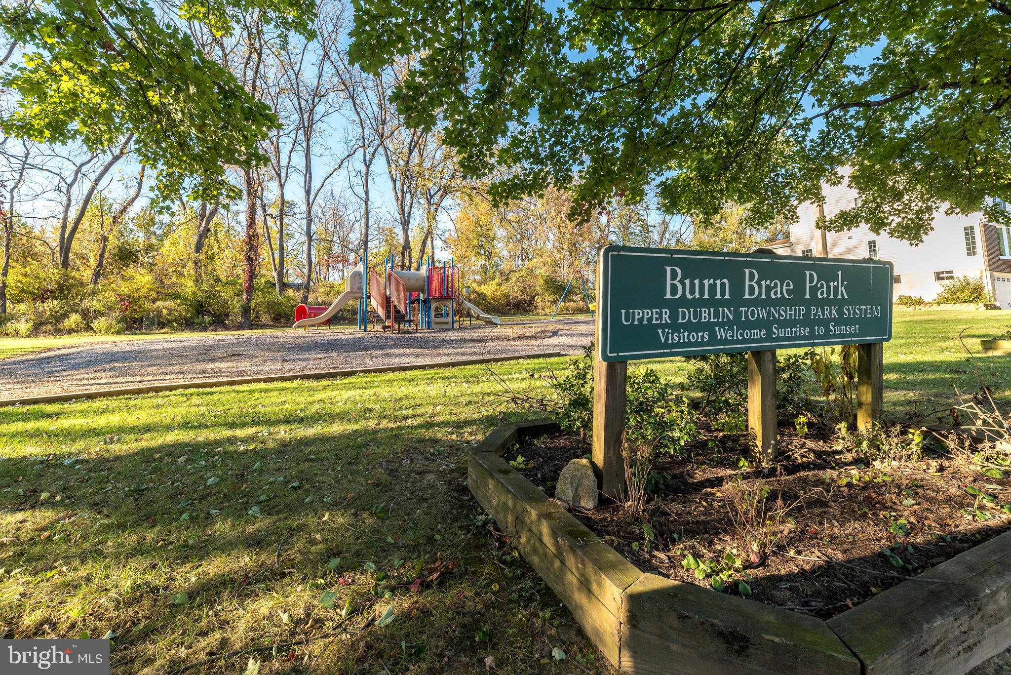 MAPLE GLEN - Residential